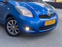 Toyota Yaris 1.3 VVTi Aspiration/ Invalide auto/ AUTOMAAT/ nap/ 1jaar apk/ airco/ navi/ cruise control/ zeer nette auto