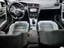 Volkswagen Golf 1.0i Automaat - Sport - Carplay - Massage Stoel - Navi - PDC - Ad Cruise