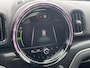 MINI Countryman Mini 2.0 Cooper S E ALL4 Chili / EAER 50 km / Schuif-/kanteldak / Elektrische achterklep / Cruise control / Stoelverwarming / Voorruit verwarming / Navigatie / Head up display