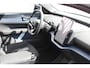 Volvo EX30 Single Motor Plus 51 kWh| Google navigatie | Stoelverwarming | Stuurwiel verwarming | Elektrische bestuurdersstoel | Achteruitrijcamera | Apple Carplay | Elektrisch bedienbare achterklep | DAB radio | Premium audio by Harman Kardon | 18" lichtmetalen velgen