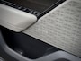 Land Rover Range Rover Velar 3.0 V6 AWD AUT8 R-DYNAMIC FIRST EDITION 301PK PANODAK DESIGNO-LEDER 22 INCH-LMV NAVI CAMERA DIGI-DASH APPLE-CARPLAY LED PDC