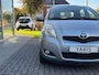 Toyota Yaris 1.3 VVT-i 5D Aspiration | Climate control, 6-Bak, Elektrische ramen, Centrale deurvergrendeling, Radio/CD-Speler, 2e Eigenaar