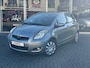 Toyota Yaris 1.3 VVT-i 5D Aspiration | Climate control, 6-Bak, Elektrische ramen, Centrale deurvergrendeling, Radio/CD-Speler, 2e Eigenaar