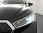 Skoda Enyaq iV 60 Pano-dak Warmtepomp Camera Apple Carplay Android Auto Navi Ecc Cruise Control Pdc Keyless Advanced Stoelverwarming DAB Led Ecc Achter Privacy Glas Lmv Origineel Nederlandse Auto Nieuwprijs €46.625,-