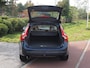 Volvo V60 1.6 T3 Momentum | Apple Carplay | Cruise Control | Trekhaak | Parkeersensoren | Leer |