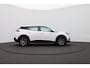 Peugeot e-2008 EV Active Pack 50 kWh LED | 16" Lichtmetaal | Parkeersensoren Achter | Carplay | Cruise | Bluetooth | Climate Control | Airco (automatisch) | Apple Carplay/Android Auto|telefoonintegratie premium | Bluetooth telefoonvoorbereiding