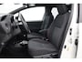 Toyota Yaris 1.5 Hybrid Bi-Tone Plus | Panoramadak | Navigatie | Keyless | Cruise Control | Clima | Camera | 16 inch | Rijstrooksensor | Bluetooth