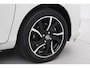 Toyota Yaris 1.5 Hybrid Bi-Tone Plus | Panoramadak | Navigatie | Keyless | Cruise Control | Clima | Camera | 16 inch | Rijstrooksensor | Bluetooth