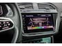 Volkswagen Tiguan 1.4 TSI 245pk eHybrid R-Line Business | Panoramadak | 360 Camera | Head-up Display | Trekhaak | 20" LMV