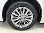 Toyota Verso 1.8 VVT-i Aspiration Automaat 7 Persoons | Navigatie | Trekhaak | Dealer Onderhouden | Cruise Control | sl 96