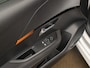 Peugeot 208 1.2 PureTech Active Sport (APPLE CARPLAY,NAVI,CRUISE,PDC,CLIMATE,LED,WHITE EDITION,SPORTSTOELEN,NETTE STAAT)