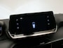 Peugeot 208 1.2 PureTech Active Sport (APPLE CARPLAY,NAVI,CRUISE,PDC,CLIMATE,LED,WHITE EDITION,SPORTSTOELEN,NETTE STAAT)
