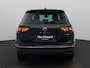 Volkswagen Tiguan 1.4 TSI eHybrid Life Business 245 PK | Volledig Dealer Onderhouden | Trekhaak | 360 Camera | Dodehoek Detectie | Plug-In | Navigatie | Achterklep Elektrisch | Stoelverwarming | LED Matrix Koplampen |