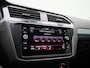 Volkswagen Tiguan 1.4 TSI eHybrid Life Business 245 PK | Volledig Dealer Onderhouden | Trekhaak | 360 Camera | Dodehoek Detectie | Plug-In | Navigatie | Achterklep Elektrisch | Stoelverwarming | LED Matrix Koplampen |