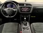 Volkswagen Tiguan 1.4 TSI 4Motion 4x4 Highline | 18" Lichtmetalen velgen 'Kingston' | Achteropkomend verkeer waarschuwing | Airco (automatisch) AUTOMAAT
