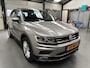 Volkswagen Tiguan 1.4 TSI 4Motion Highline NIEUWSTAAT !! | 18" Lichtmetalen velgen 'Kingston' | Achteropkomend verkeer waarschuwing | Airco (automatisch)