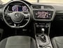 Volkswagen Tiguan 1.4 TSI 4Motion Highline NIEUWSTAAT !! | 18" Lichtmetalen velgen 'Kingston' | Achteropkomend verkeer waarschuwing | Airco (automatisch)