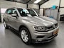 Volkswagen Tiguan 1.4 TSI 4Motion Highline NIEUWSTAAT !! | 18" Lichtmetalen velgen 'Kingston' | Achteropkomend verkeer waarschuwing | Airco (automatisch)