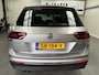 Volkswagen Tiguan 1.4 TSI 4Motion Highline NIEUWSTAAT !! | 18" Lichtmetalen velgen 'Kingston' | Achteropkomend verkeer waarschuwing | Airco (automatisch)