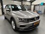 Volkswagen Tiguan 1.4 TSI 4Motion 4x4 Highline NIEUWSTAAT !! | 18" Lichtmetalen velgen 'Kingston' | Achteropkomend verkeer waarschuwing | Airco (automatisch)