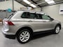 Volkswagen Tiguan 1.4 TSI 4Motion Highline NIEUWSTAAT !! | 18" Lichtmetalen velgen 'Kingston' | Achteropkomend verkeer waarschuwing | Airco (automatisch)