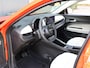 Fiat 600 600e 54 kWh La Prima | Navigatie | Achteruitrijcamera | Stoelverwarming | Keyless Entry