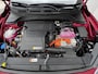 Hyundai Kona 1.6 GDI HEV Premium / 1.300 kg Afn. trekhaak / Dealer onderhouden / HUD / Adapt. CC / Stuur- en stoelverwarming / Stoelventilatie / Navigatie / Achteruitrijcamera / Apple Carplay Android / 18" LM wielen /