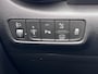 Hyundai Kona 1.6 GDI HEV Premium / 1.300 kg Afn. trekhaak / Dealer onderhouden / HUD / Adapt. CC / Stuur- en stoelverwarming / Stoelventilatie / Navigatie / Achteruitrijcamera / Apple Carplay Android / 18" LM wielen /
