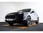 Porsche Cayenne 3.0 E-Hybrid Panoramadak - Comfortstoelen - Stuurbekrachtiging Plus - Sport Chrono Pakket - Sound systeem BOSE - Head Up - Parkassist voor/achter - 3D Surround View - Luchtvering  -