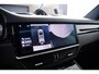 Porsche Cayenne 3.0 E-Hybrid Panoramadak - Comfortstoelen - Stuurbekrachtiging Plus - Sport Chrono Pakket - Sound systeem BOSE - Head Up - Parkassist voor/achter - 3D Surround View - Luchtvering  -