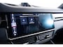 Porsche Cayenne 3.0 E-Hybrid Panoramadak - Comfortstoelen - Stuurbekrachtiging Plus - Sport Chrono Pakket - Sound systeem BOSE - Head Up - Parkassist voor/achter - 3D Surround View - Luchtvering  -