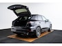 Porsche Cayenne 3.0 E-Hybrid Panoramadak - Comfortstoelen - Stuurbekrachtiging Plus - Sport Chrono Pakket - Sound systeem BOSE - Head Up - Parkassist voor/achter - 3D Surround View - Luchtvering  -