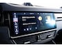 Porsche Cayenne 3.0 E-Hybrid Panoramadak - Comfortstoelen - Stuurbekrachtiging Plus - Sport Chrono Pakket - Sound systeem BOSE - Head Up - Parkassist voor/achter - 3D Surround View - Luchtvering  -
