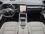 Renault Espace E-Tech full hybrid 200 iconic 7p. Automaat / 7 Persoons / HUD / Apple Carplay Android Auto / Pack Advanced Drive Assist / Stuur-, Stoel en Voorruitverwarming / Rondomzicht camera / Stoel met massage functie /