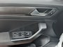 Volkswagen T-Roc 1.0 TSi 115pk R-Line Airco Navigatie Digitaal-Dashboard App-Connect BTW-auto