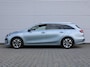 Kia Ceed Sportswagon 1.6 GDI PHEV DynamicPlusLine | Trekhaak | Stuur-/stoelverwarming | Camera | Cruise adapt. | Clima | 16" LM | LED | Navi |