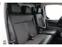 Toyota PROACE Electric Worker 50kWh Normal Range Navigator | Trekhaak | Navigatie | Camera | Cruise Control | Airco | 3-zits | Apple Carplay / Android Auto | Betonplex | Sidebars