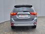 Mitsubishi Outlander 2.4 PHEV Intense / Dealeronderhouden / Fabrieksgarantie / 1.500 kg trekgewicht / Winterwielen / Camera / Navigatie / Apple Carplay / Android Auto / Verwarmde voorstoelen /
