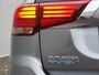 Mitsubishi Outlander 2.4 PHEV Intense / Dealeronderhouden / Garantie tot 6/2029 / 1.500kg trekgewicht / Camera / Navigatie / Apple Carplay / Android Auto / Verwarmde voorstoelen /
