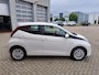 Toyota Aygo X X-PLAY CAMERA AIRCO APPLE CAR PLAY & ANDROID AUTO