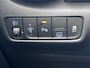 Hyundai Kona 1.6 GDI HEV Fashion Automaat / 1.300 kg trekgewicht / Dealer onderhouden / CC / Stuur- en stoelverwarming / Navigatie / Achteruitrijcamera / Apple Carplay Android / 18" LM wielen /