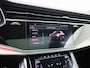 Audi Q8 60 TFSI e quattro Pro Line S Competition 490 PK l S-Line | Automaat | Adaptive Cruise Control | Panoramadak | Camera | Automatische airconditioning | Matrix LED | Elektr. voorstoelen | Stoelverwarming | Apple Carplay | Android Auto l Head-up display | Lichtpakket plus ambient light | Audi drive select | Comfortsleutel | Optiekpakket zwart plus | Audi virtual cockpit |