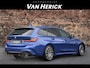 BMW 3-Serie Touring 318i M-Sport Automaat | Panoramadak | Carbon Interieur | Laser Koplampen