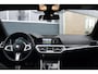 BMW 3-Serie Touring 318i M-Sport Automaat | Panoramadak | Carbon Interieur | Laser Koplampen