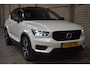 Volvo XC40 T3 163pk Aut. R-Design | Trekhaak | Intellisafe | Climate