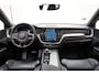 Volvo XC60 2.0 B4 MHEV R-Design Facelift [ Panorama Leder Apple/Android Trekhaak ]