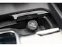 Volvo XC60 2.0 B4 MHEV R-Design Facelift [ Panorama Leder Apple/Android Trekhaak ]