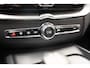 Volvo XC60 2.0 B4 MHEV R-Design Facelift [ Panorama Leder Apple/Android Trekhaak ]