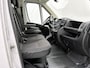 Opel Movano 2.2D Financial lease 140pk Bakwagen met Laadklep Achteruitrijcamera Cruise Control Meubelbak