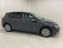Volkswagen Golf 1.5 eTSI Style Camera Trekhaak Apple Carplay Standkachel Headup 17inch Navigatie